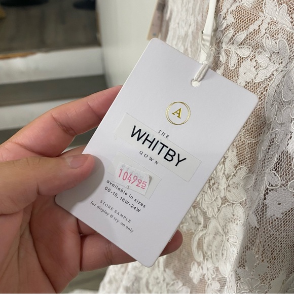 V Chapman The Whitby Gown White Chantilly Lace Bridal Sz‎ 14 MISSING SLEEVES PO - Picture 8 of 14